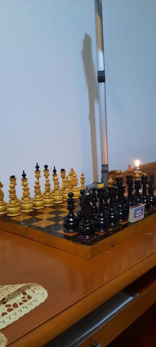 Шахматы, Ручная работа.