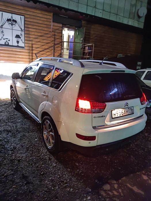 Автомобиль Citroen C-Crosser