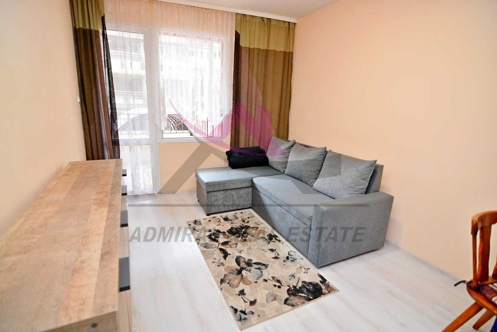 Дава се под наем Двустаен апартамент в Варна, Цветен квартал - 60 кв.м за 325 € - Снимка #1