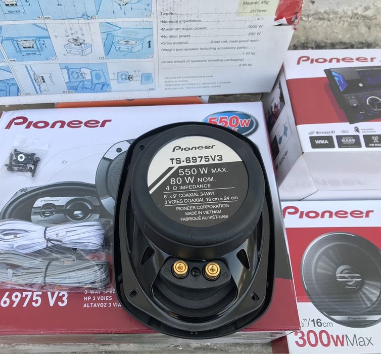 Pioneer kalonka champion v3 550w xtoy nusxasi 2ta yangi  bez usilitel