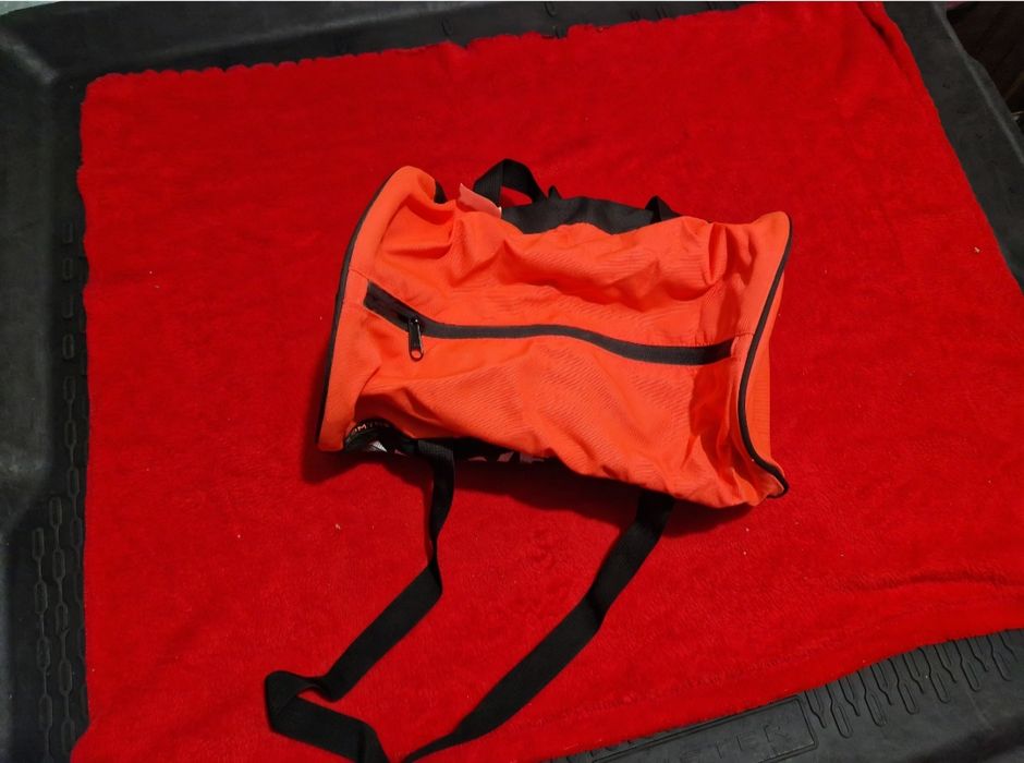 Geanta de voiaj si Geanta pentru laptop