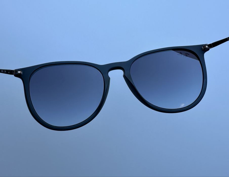 Ray Ban RB4171 Erika Matte Rubber Black/Grey Gradient/Made in Italy