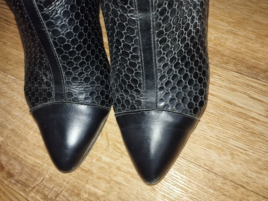 Продам женские сапоги