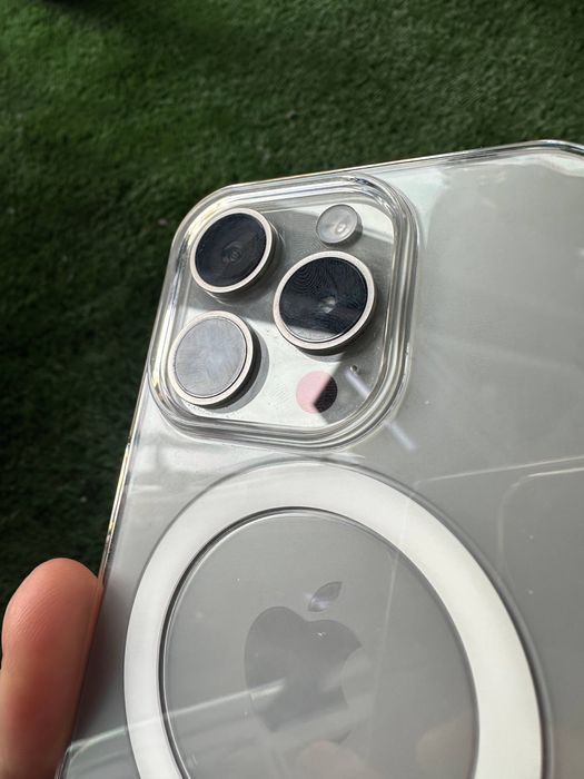 Iphone 15 pro srochna esim xam bor