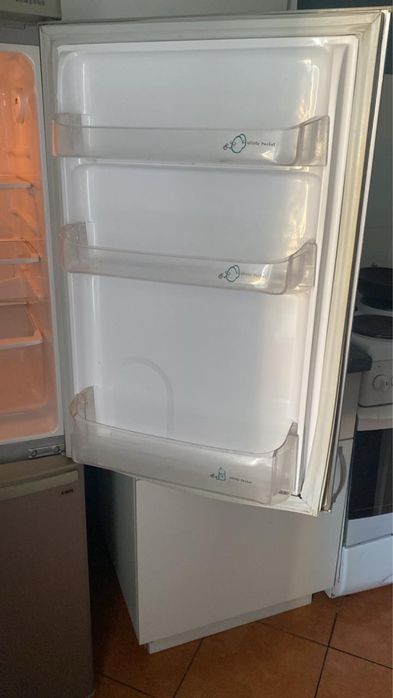 Продам холодильник срочно