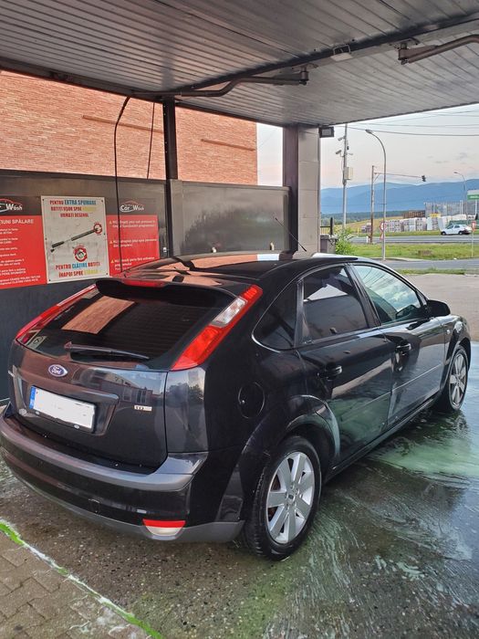Ford Focus 2 Hatchback 2006 1.6 TDCi 90 CP (Fara DPF din fabrica) Pilot automat, AC, jante aliaj, 270k km reali