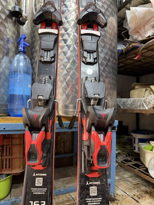 Schiuri Atomic Redster CS 163 cm
