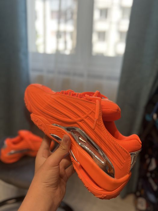 Adidasi Nike