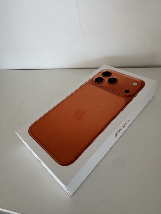 iPhone 17 pro max с гаранция