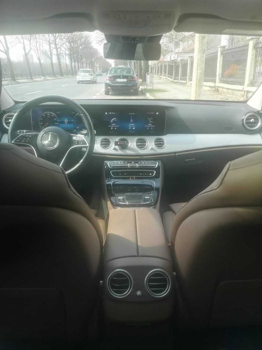 Mercedes E300de AMG Line 2023 – PHEV Diesel/Electric, 306 CP