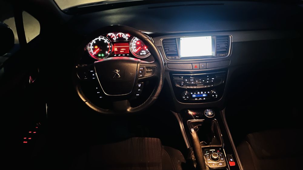 Пежо 508 Мотор Дюза Броня Капак Турбо Врата Калник Стъкло Фар Стоп ABS