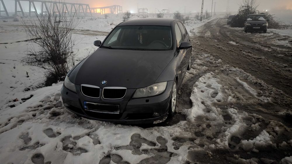 Vând BMW seria 3