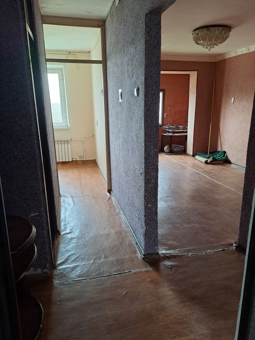 Продаётся Чирчик 1ком 3мик 4этаж