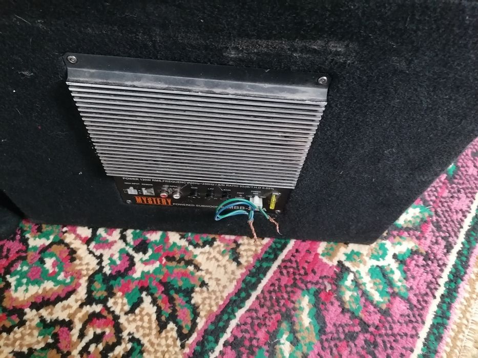 Продам саб состояние хорошее