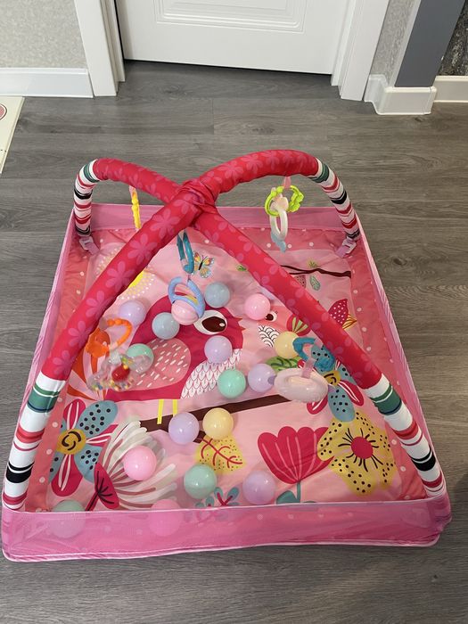 Развивающий коврик для малыша