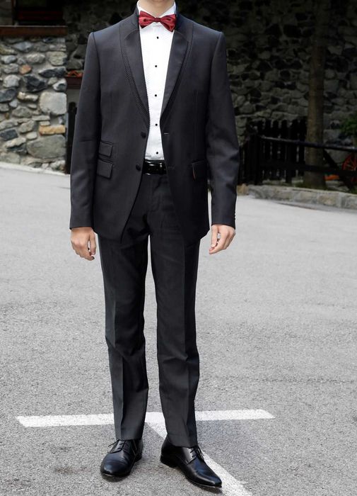 мъжки костюм за  абитуриентски бал