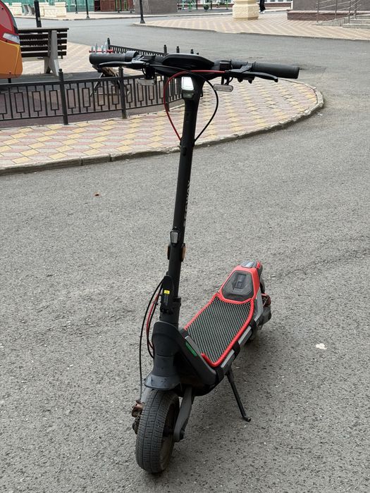 Электросамокат Ninebot p100s