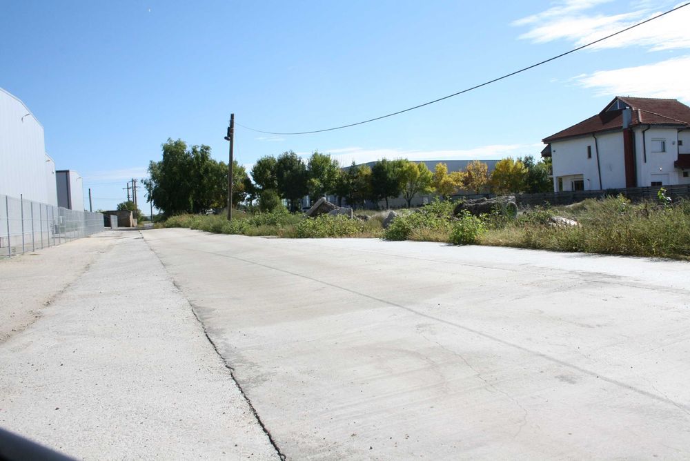 teren 500mp carcea-metro strada progresului .