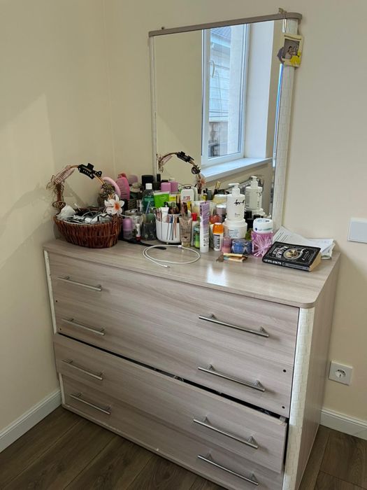 Спальный гарнитур