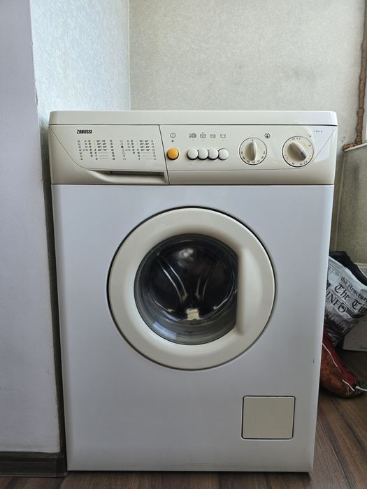 Продам стиральную машину