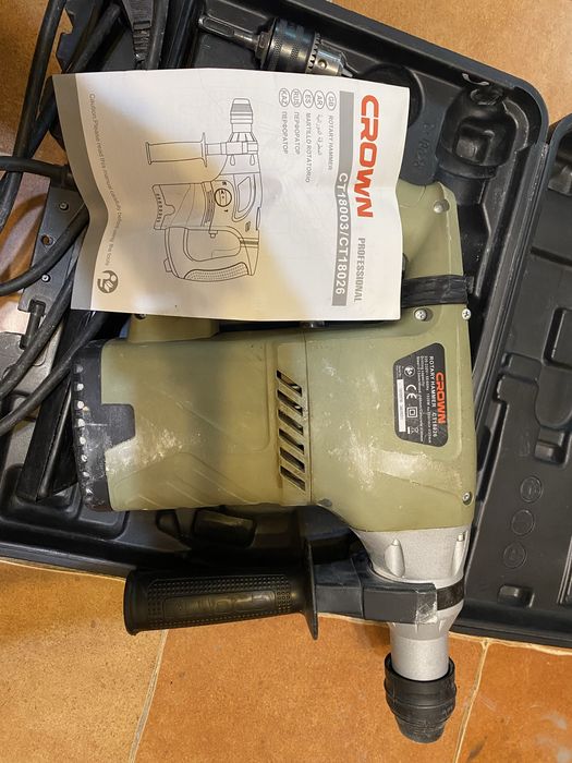 Продам мощный перфоратор