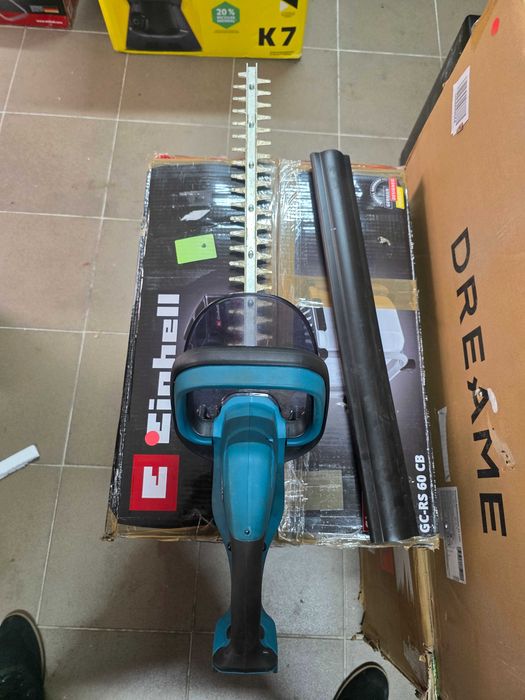 Makita DUH523RF Masina de tuns gard viu 18V Li-Ion Fara acumulator si incarcator