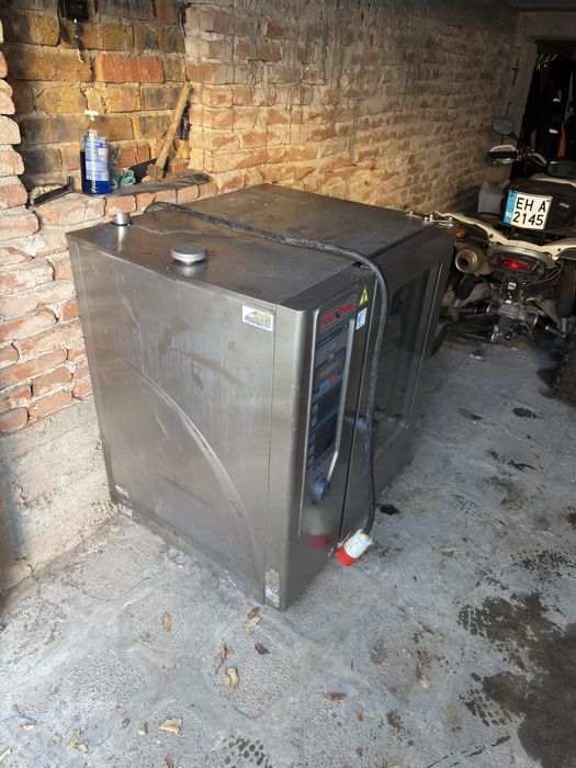 Конвектомат Рационал 10 тави