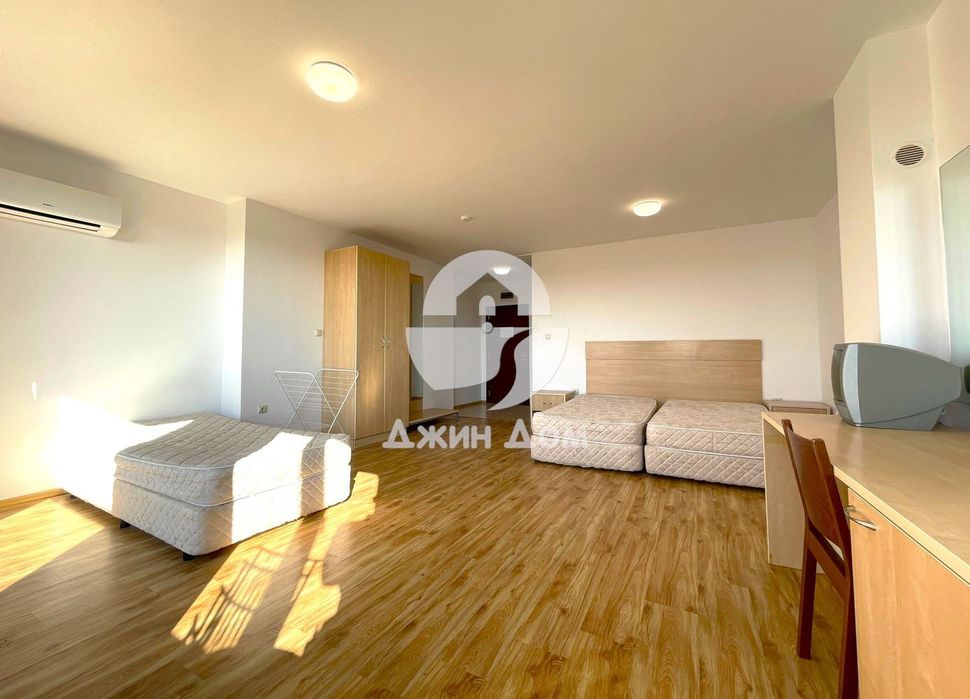 Продава се Едностаен апартамент в с. Кошарица, Област Бургас - 54 кв.м за 1121 €/кв.м - Снимка #2