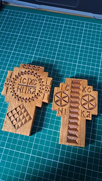 Cruci din lemn de tei
