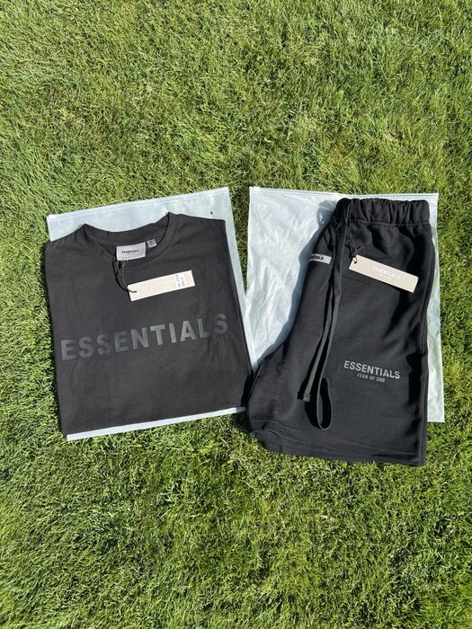 Compleu scurt  ESSENTIALS  / PREMIUM 2025