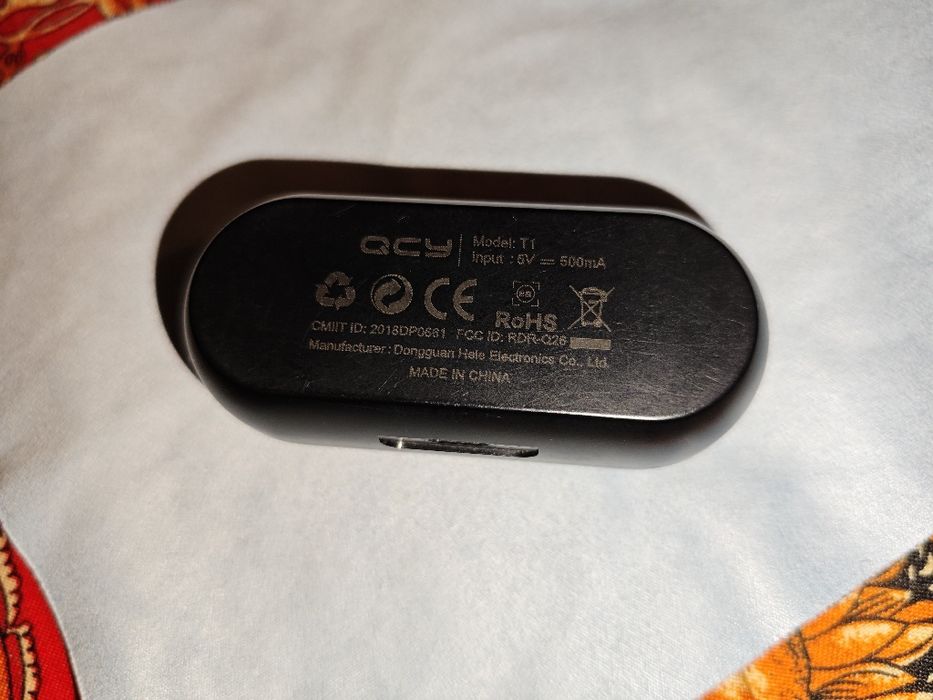 QCY QS1 (T1) кейс от наушников