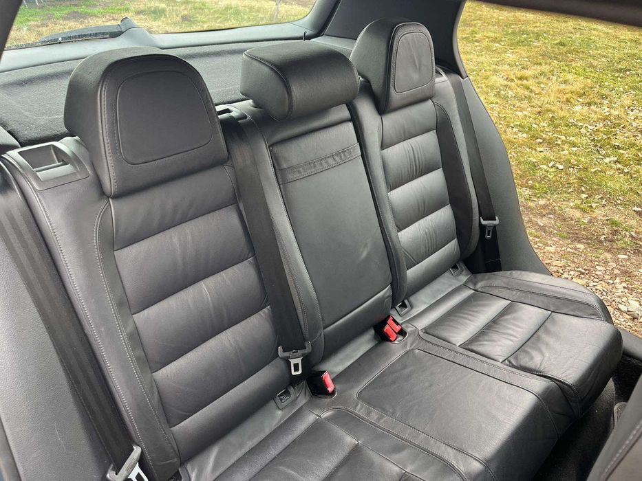 Продавам Голф 5 GTI 2.0 TFSI 200кс. бензин на ЧАСТИ, имам и други коли