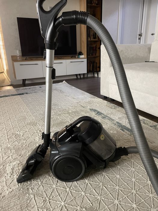 Продам пылесос samsung на запчасти срочно!!!