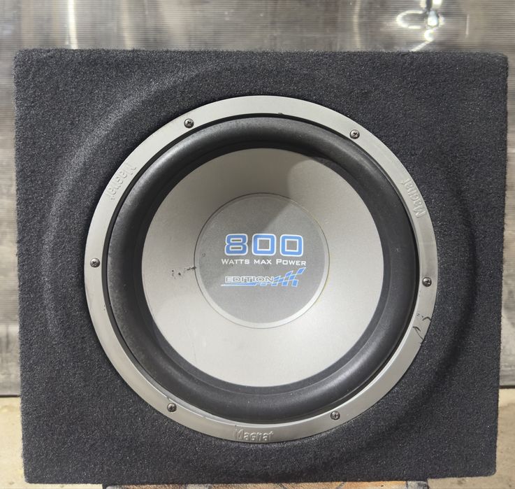 Subwoofer auto Magnat 800