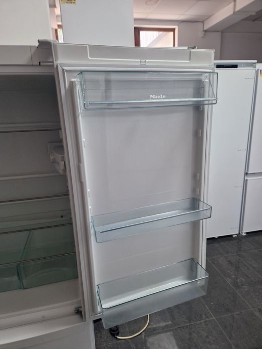 Хладилник с фризер Miele A++ 156 см