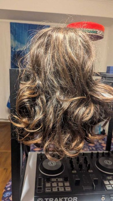 Продаю парики для разных событий.