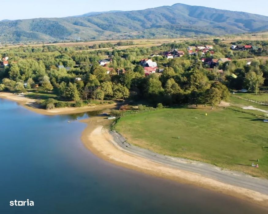 Teren de constructie - prima linie de lacul Surduc - 0% COMISION