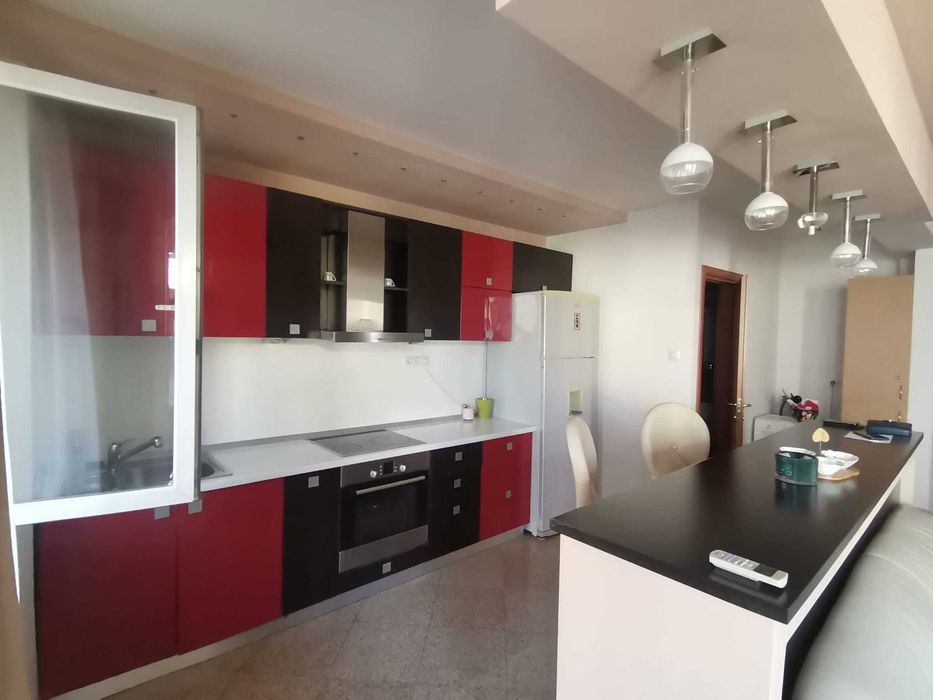 Apartament 3 camere , cu 2 bai (Garaj subteran inclus) de închiriat – Prima Nufărul