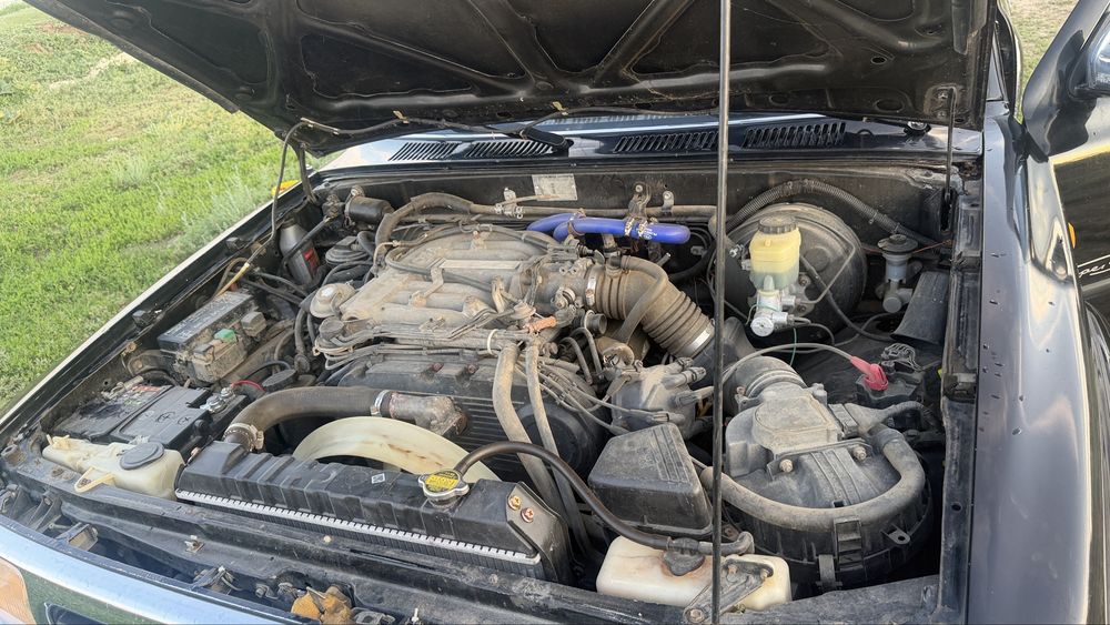 Продам машину Toyota 4Runner 1996