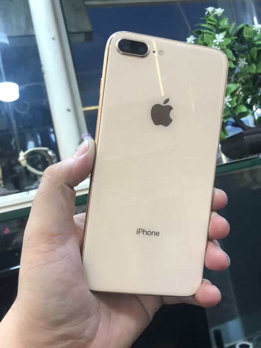 Iphone 8 plus 64 xotira