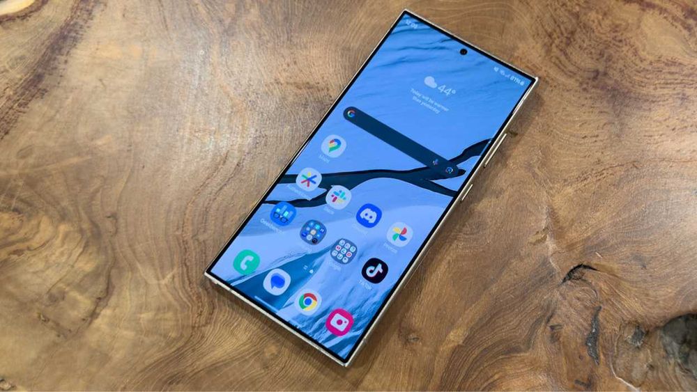 Samsung Galaxy S24 Ultra 256GB – Отлично състояние с гаранция