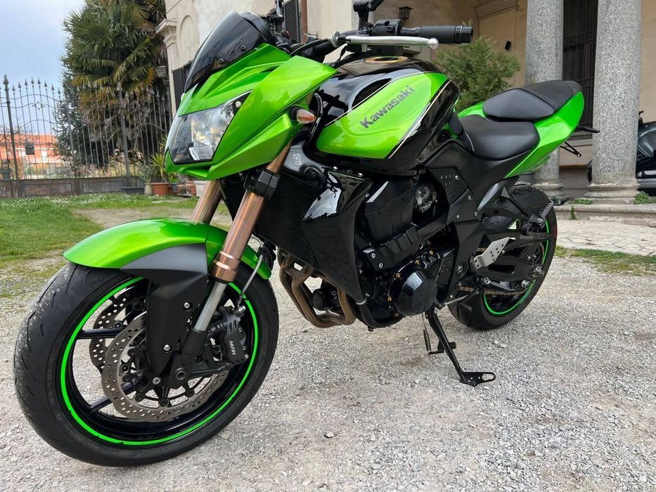 Kawasaki Z750 R 2011