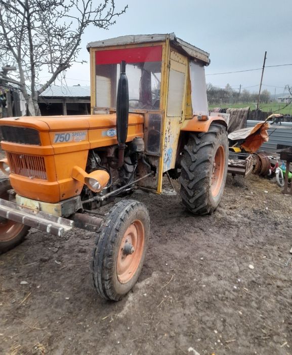 Tractor fiat+plug+freza