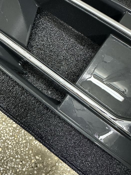 Audi Q7 4M 16-19г Оригинални решетки за халогените