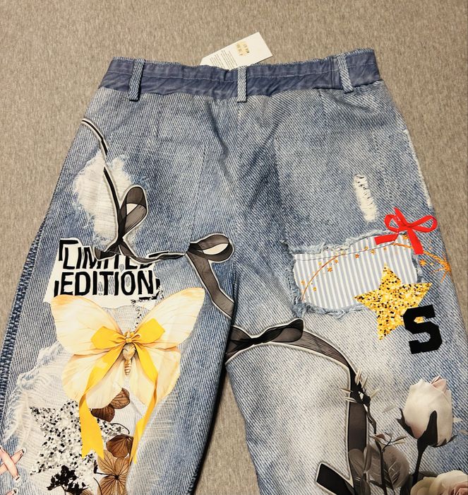 Pantaloni model deosebit damă