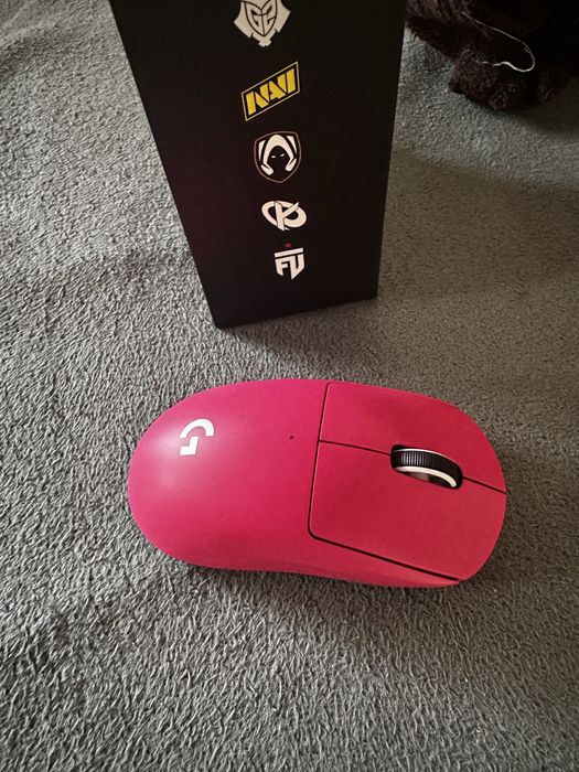 Беспроводная мышь Logitech