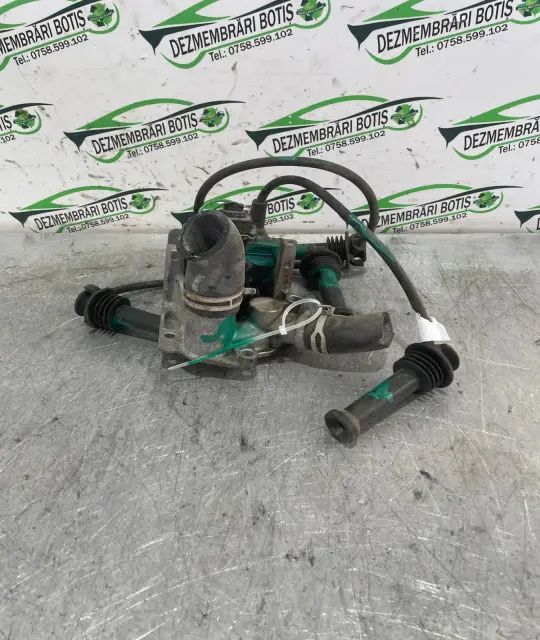 Carcasa termostat Ford Focus 2001 1.6 MT (101 hp)