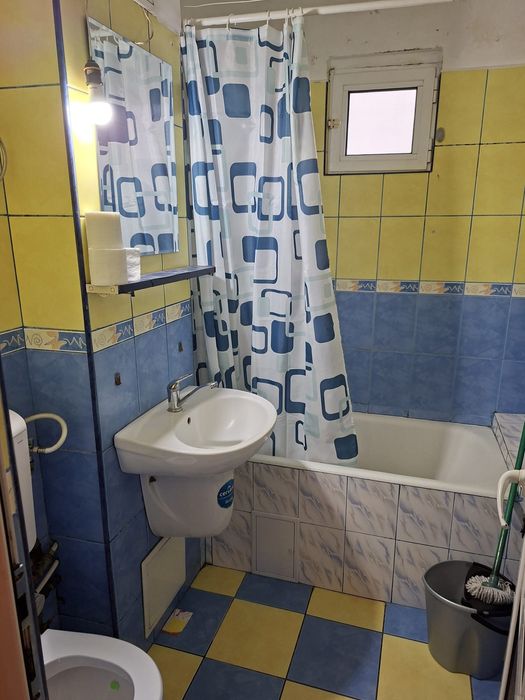 Închiriez apartament 2 camere