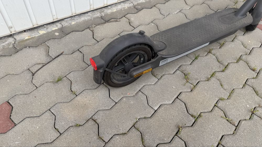 Trotinetă electrică Xiaomi Mi Electric Scooter Pro 2 - Ca Nouă