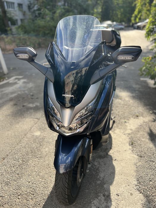 Scuter Honda Forza 300